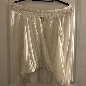 Off the shoulder cross in front white long sleeve